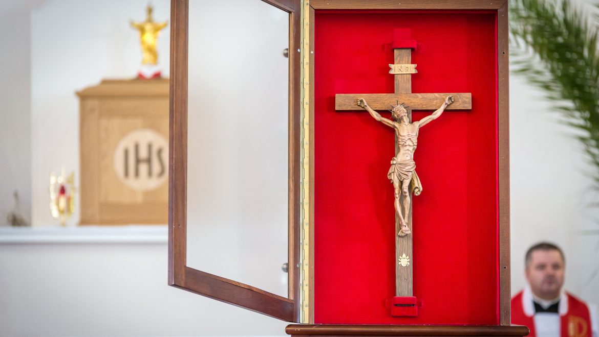 Peregrynacja Krzyża Wielkopiątkowego Świętego Jana Pawła II, Sakrament Bierzmowania, Apel Jasnogórski [ZDJĘCIA]